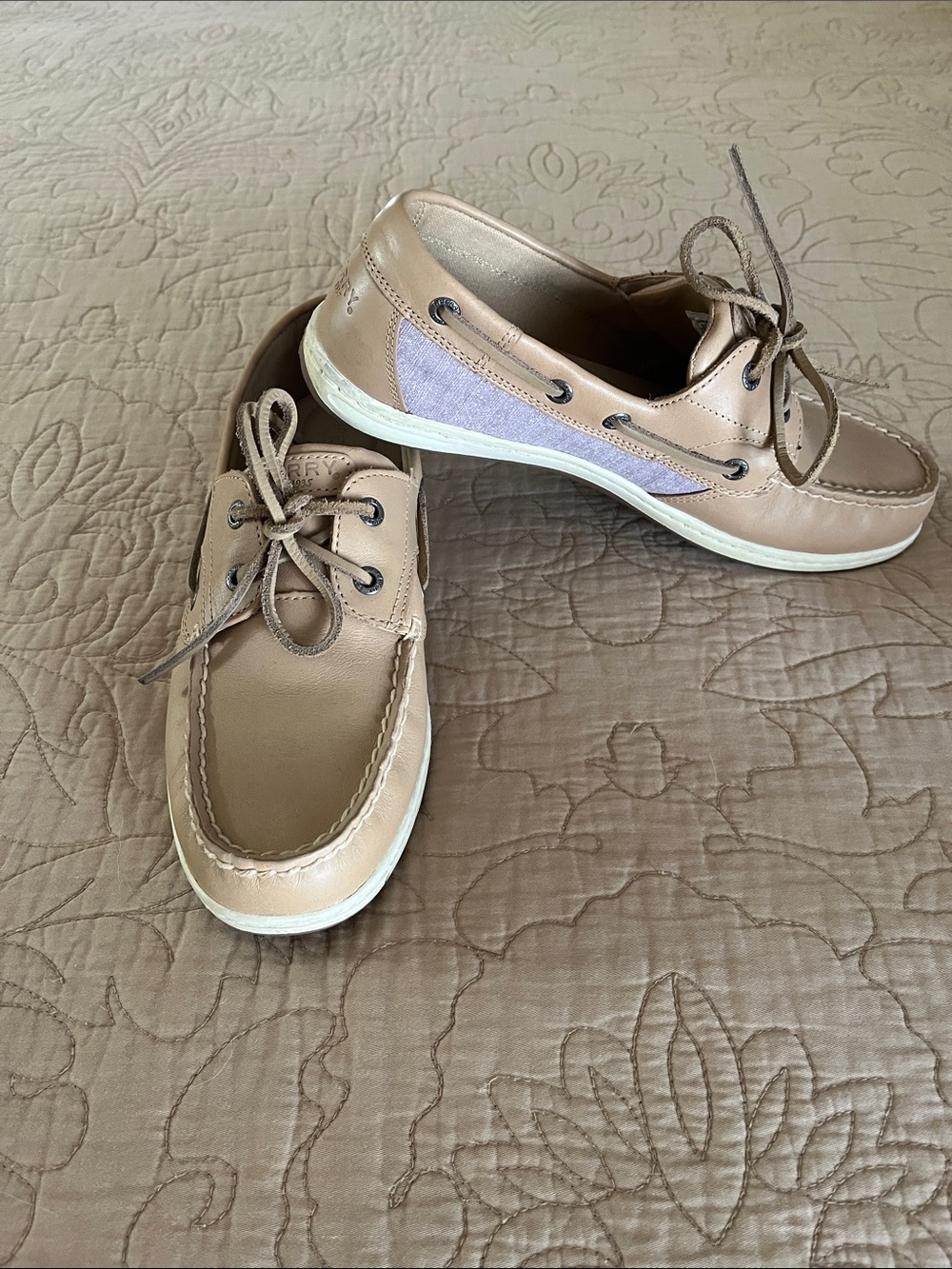 Sperry brand boat shoe with Lavender Side Panel